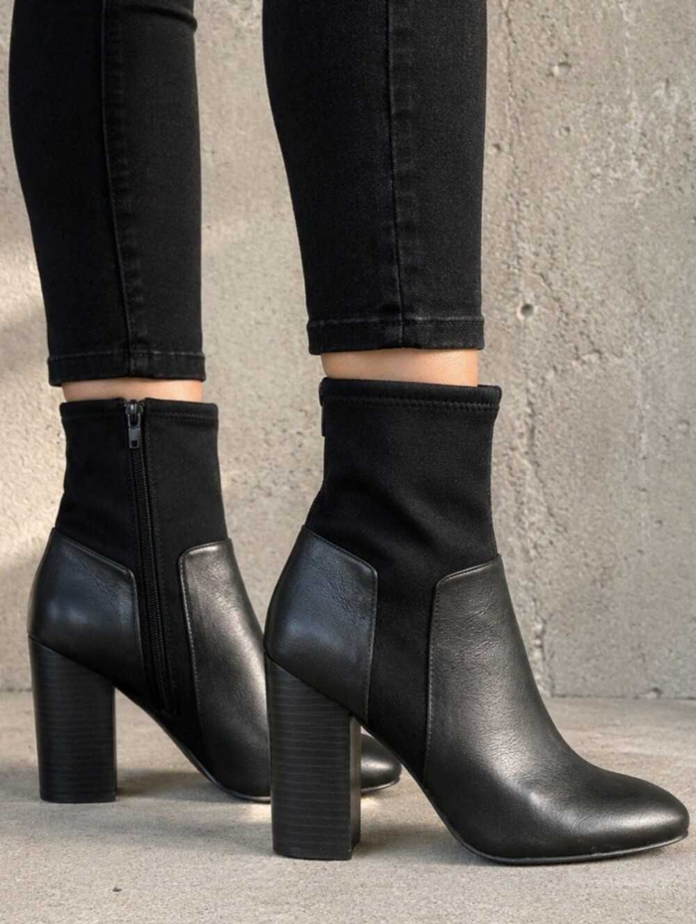 Nine West Coopero Y2K Minimalist Revival Leather Block Heel Sock Bootie 10M